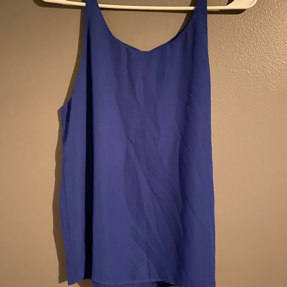 Blue tank - Picture 2 of 3